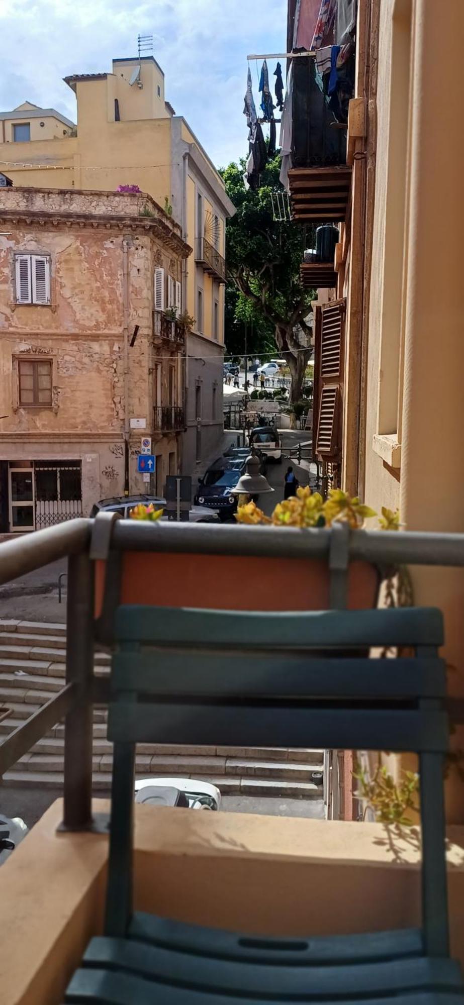 Super Central Rooms Con Uso Cucina Cagliari Exteriör bild