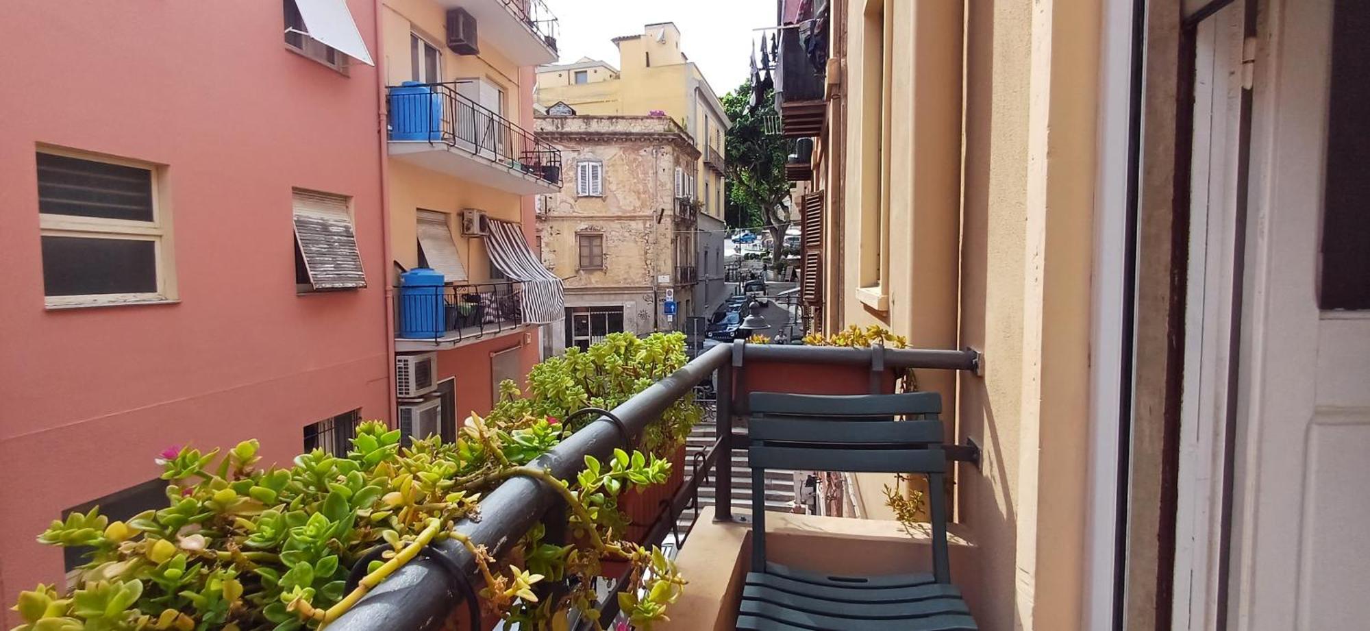 Super Central Rooms Con Uso Cucina Cagliari Exteriör bild